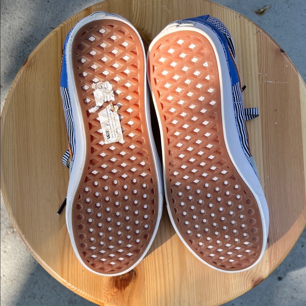 Vans Black and Gray High-Top Athletic Shoes - Picture 4 of 5